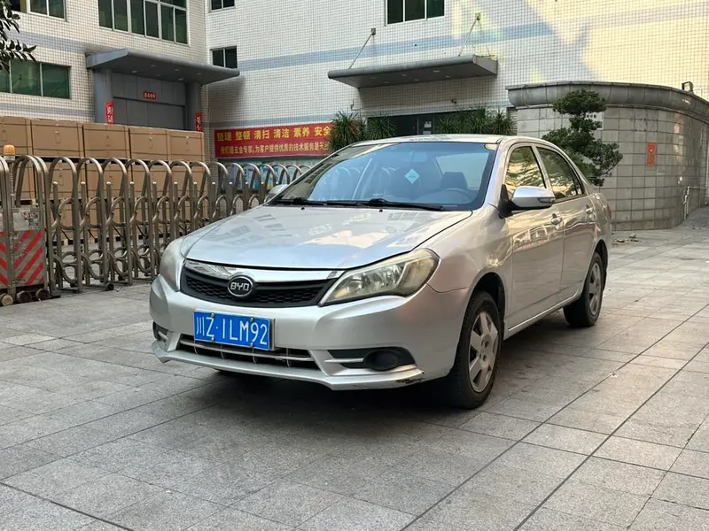BYD F3, 2015