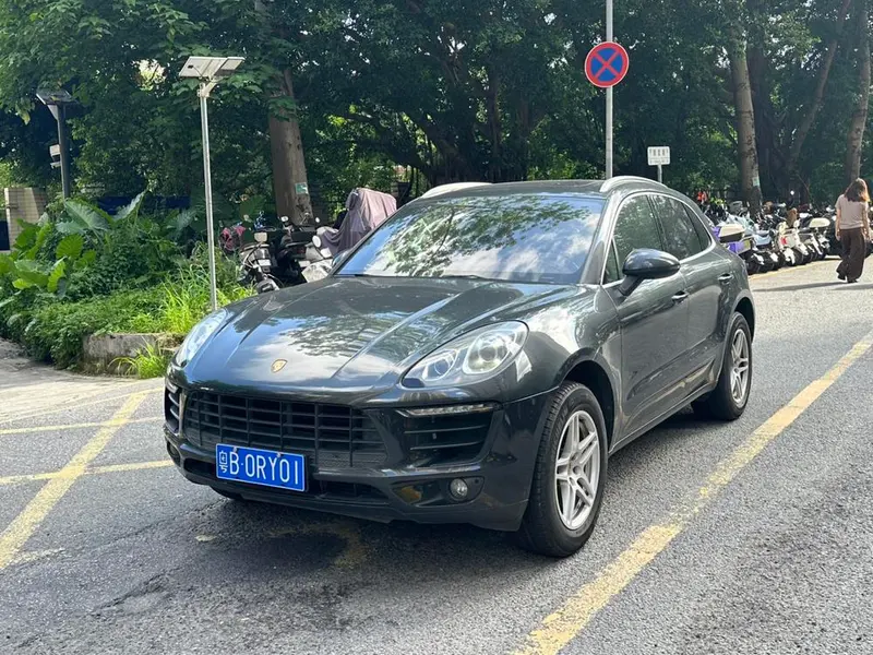Porsche Macan, 2016