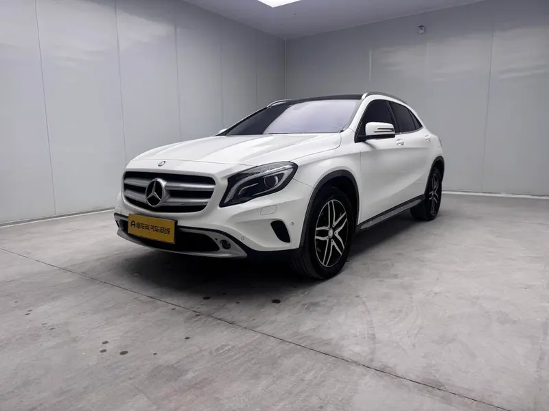 Mercedes-Benz GLA, 2016