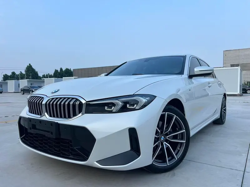 BMW 3-Series, 2023