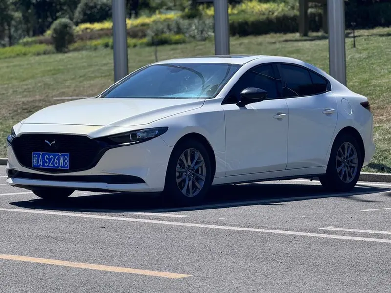 Mazda 3 Axela, 2020