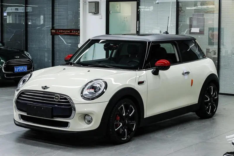 MINI MINI, 2016