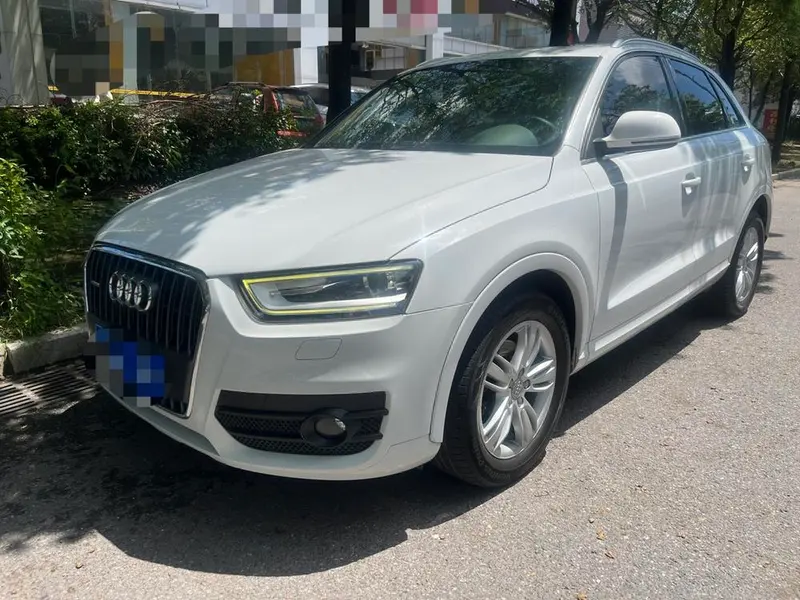 Audi Q3, 2013