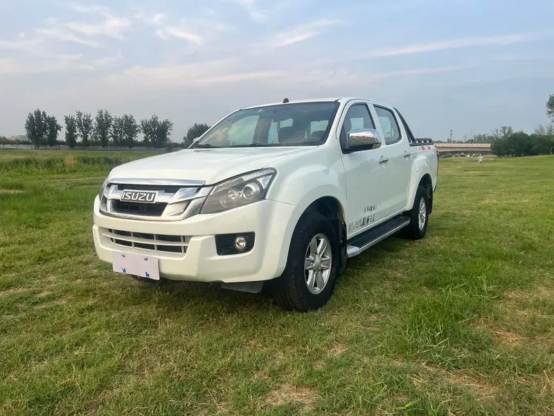 Isuzu D-MAX, 2015