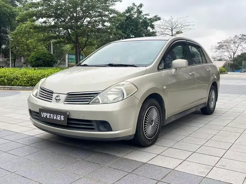 Nissan Tiida, 2005