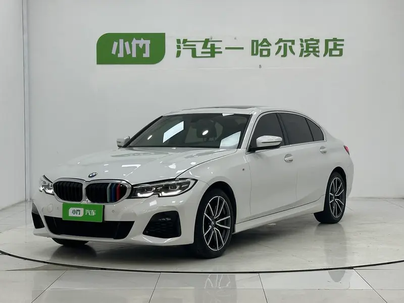 BMW 3-Series, 2022