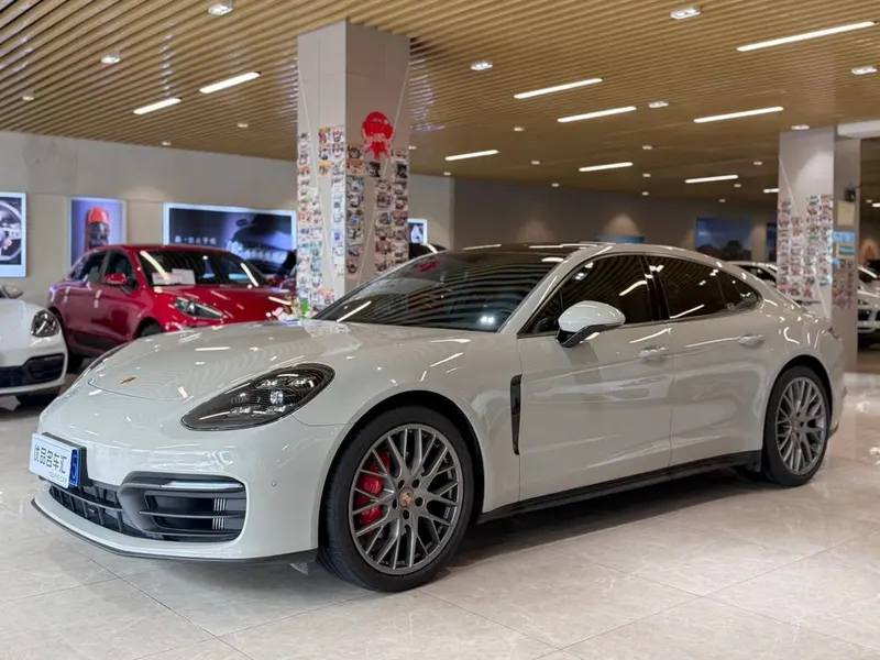 Porsche Panamera, 2021