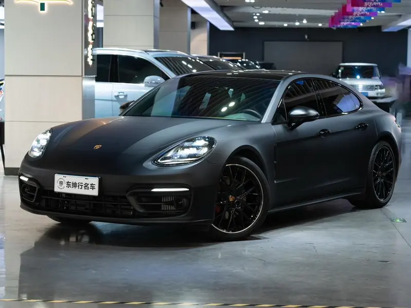 Porsche Panamera, 2022