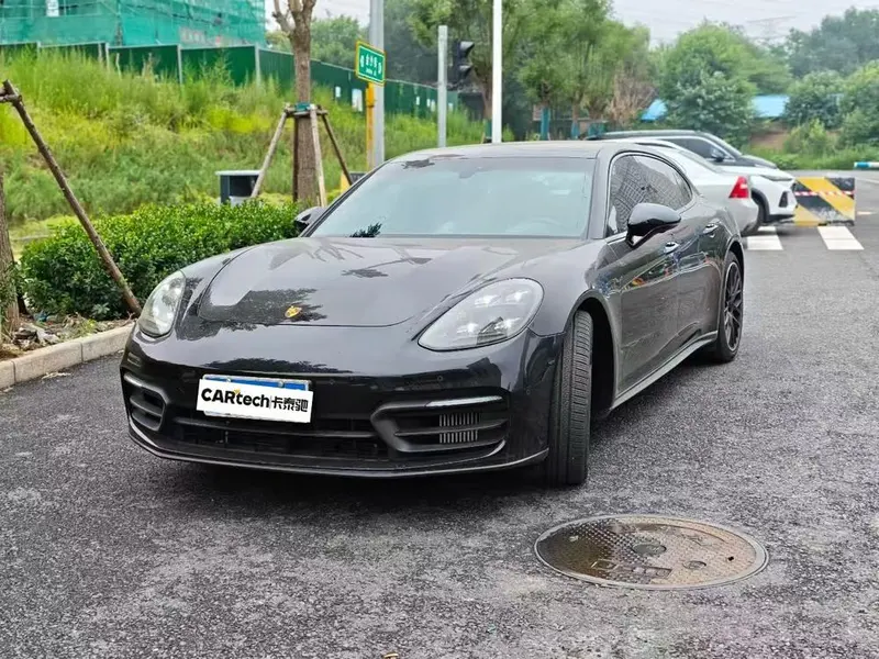 Porsche Panamera, 2022