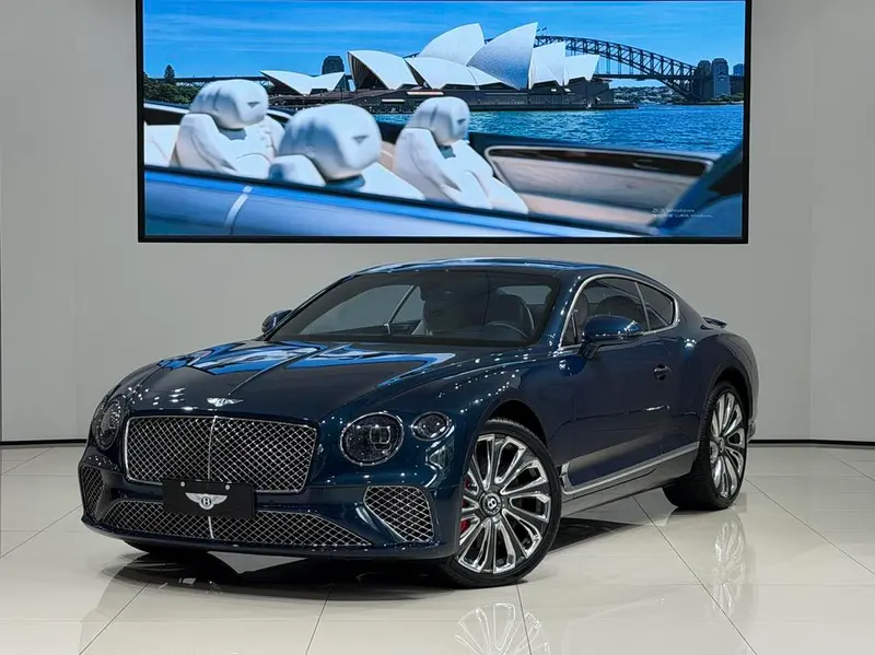 Bentley Continental, 2022