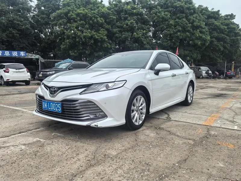 Toyota Camry, 2019