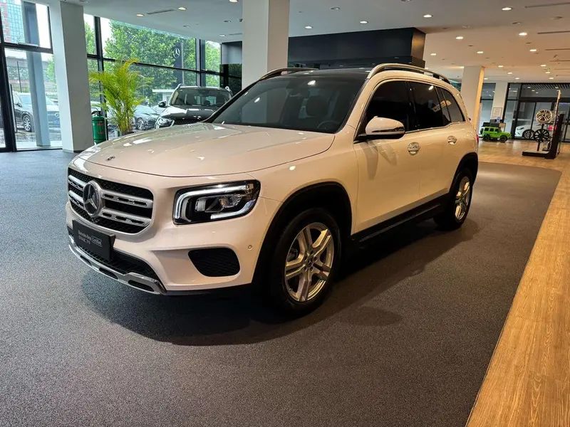Mercedes-Benz GLB, 2023