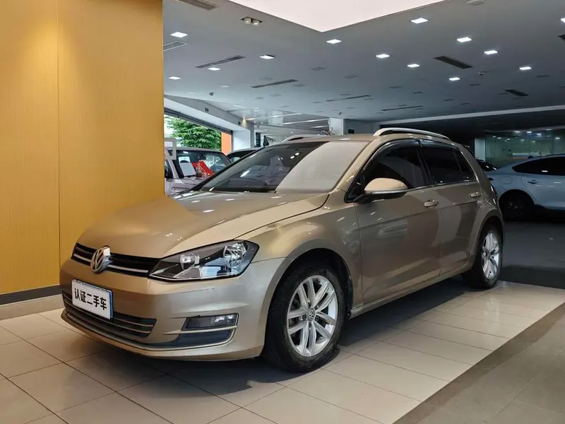 Volkswagen Golf, 2015