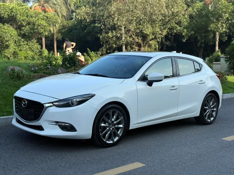 Mazda 3 Axela, 2017