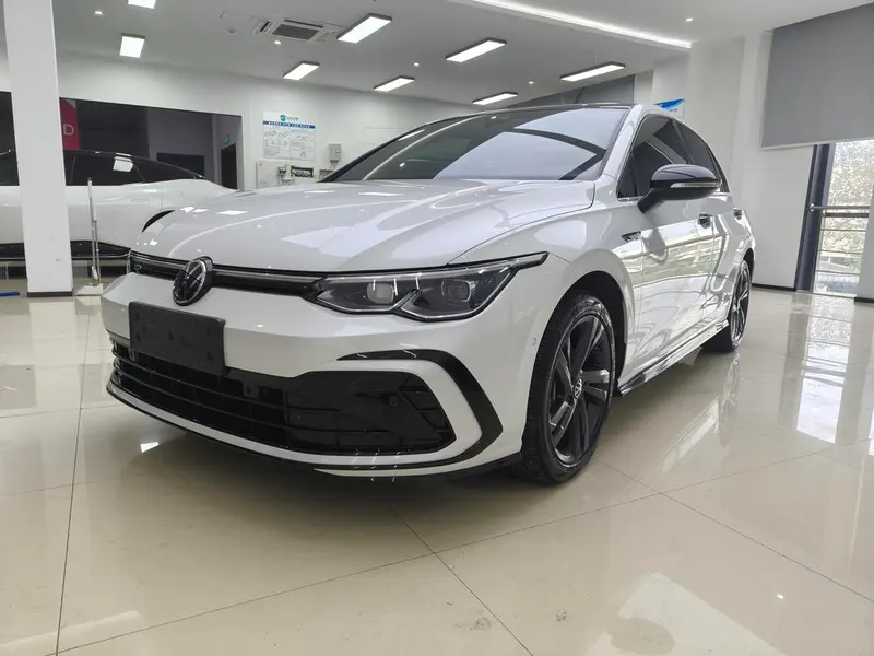 Volkswagen Golf, 2021