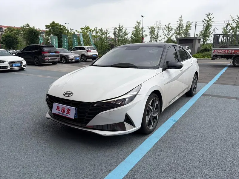 Hyundai Elantra, 2021
