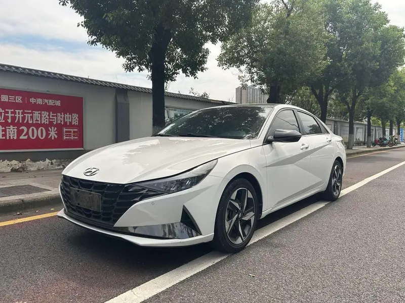 Hyundai Elantra, 2021
