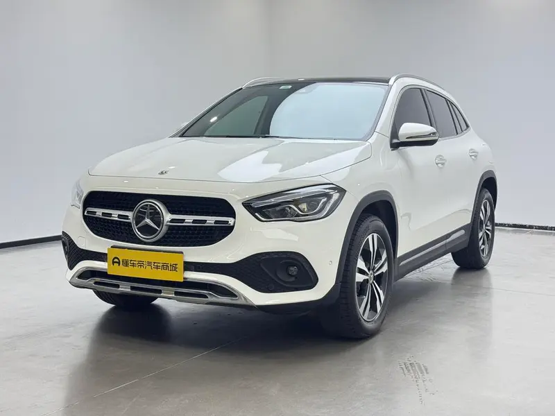 Mercedes-Benz GLA, 2022