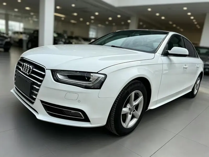 Audi A4L, 2013