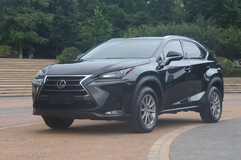 Lexus NX, 2016