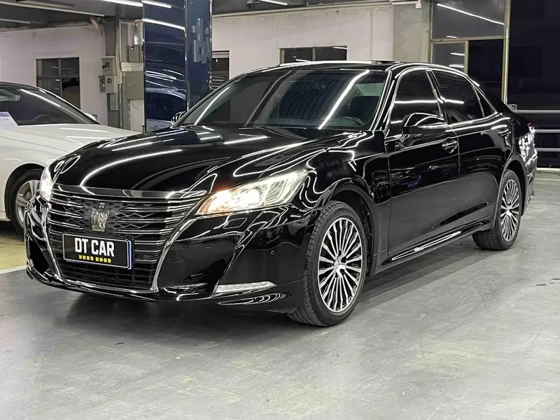 Toyota Crown, 2018