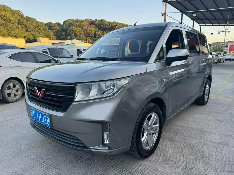 Wuling Hongguang PLUS, 2020