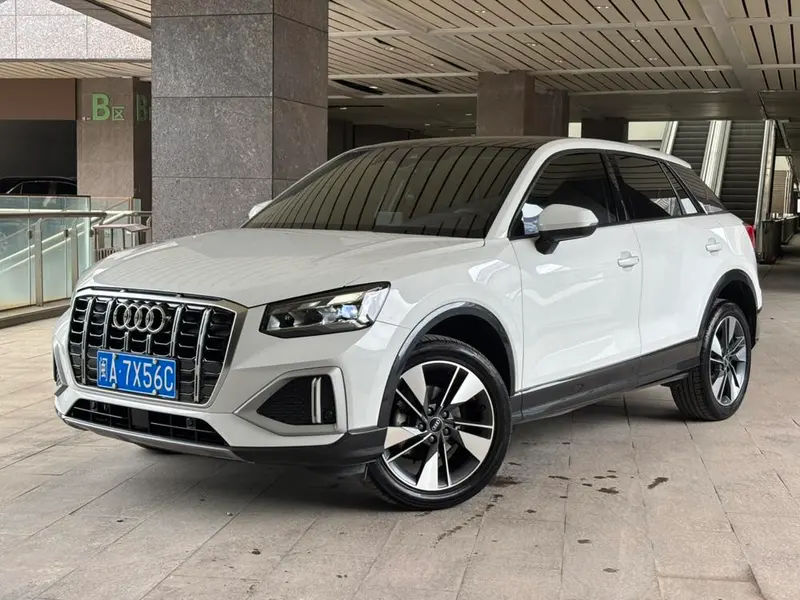 Audi Q2L, 2022