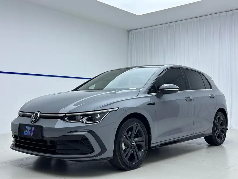 Volkswagen Golf, 2023