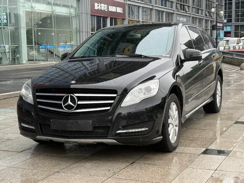Mercedes-Benz R-Class, 2011