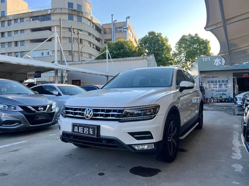 Volkswagen Tiguan L, 2017
