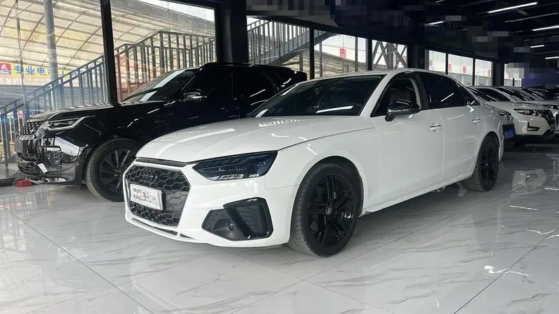 Audi A4L, 2020