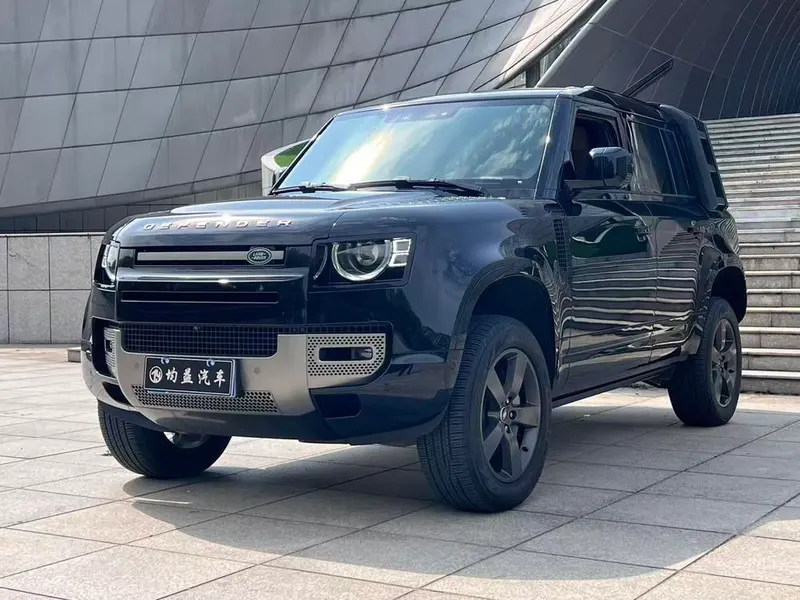 Land Rover Defender, 2025