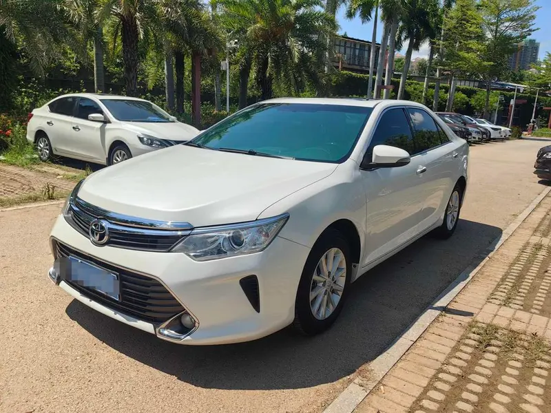 Toyota Camry, 2015