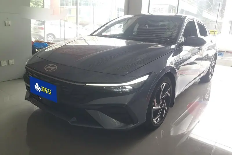 Hyundai Elantra, 2023