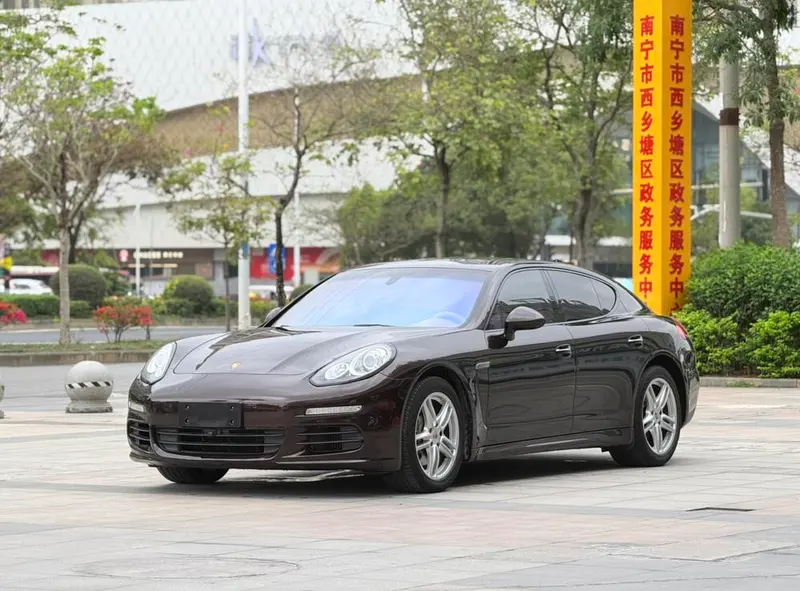 Porsche Panamera, 2014