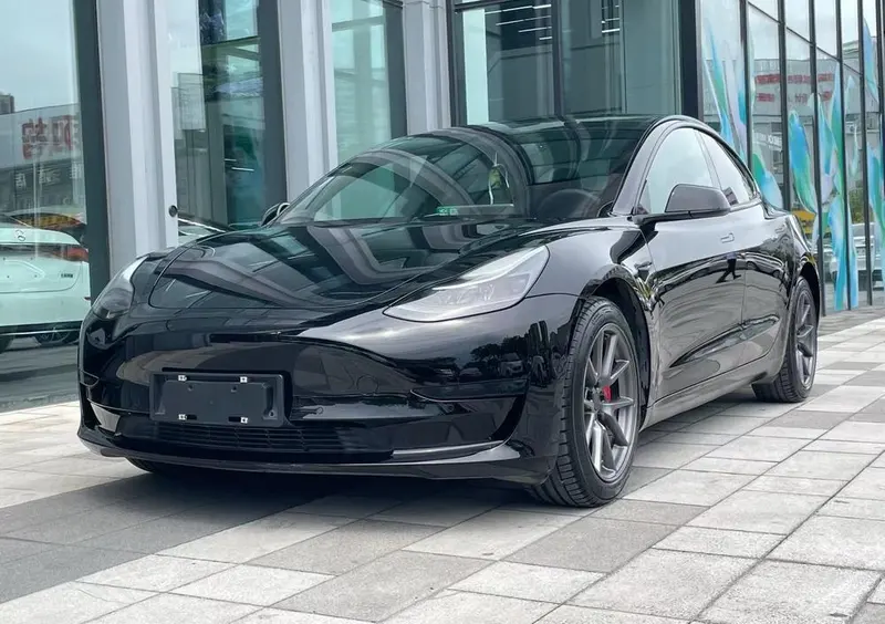 Tesla Model 3, 2021