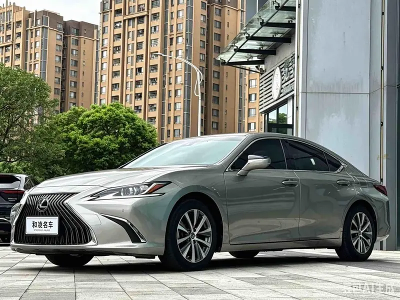 Lexus ES, 2018