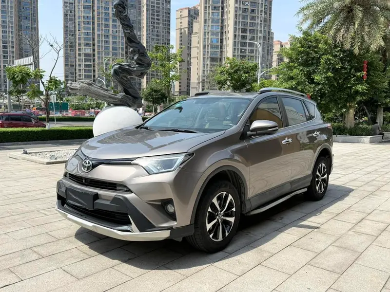 Toyota RAV4, 2016