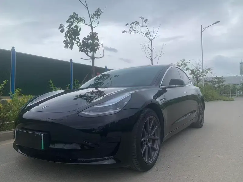 Tesla Model 3, 2020