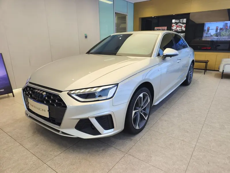 Audi A4L, 2020