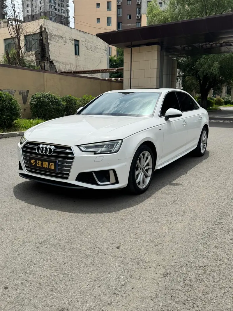 Audi A4L, 2019