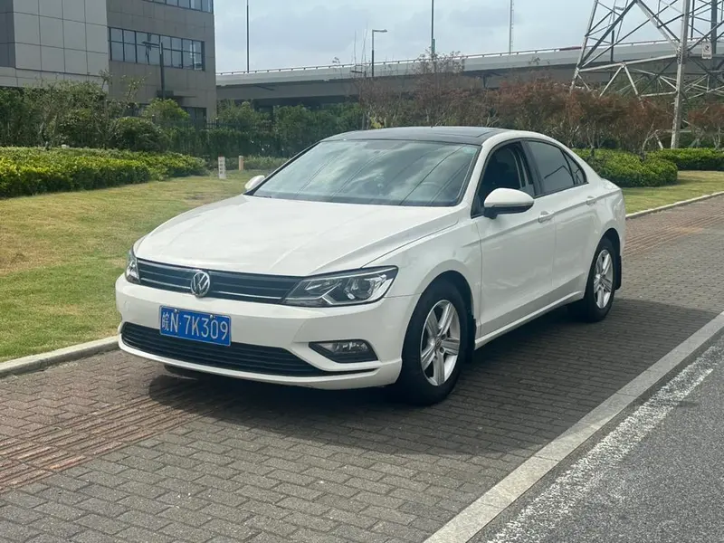 Volkswagen Lamando, 2015