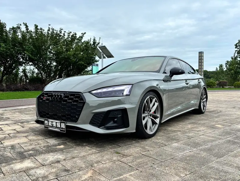 Audi S5, 2022