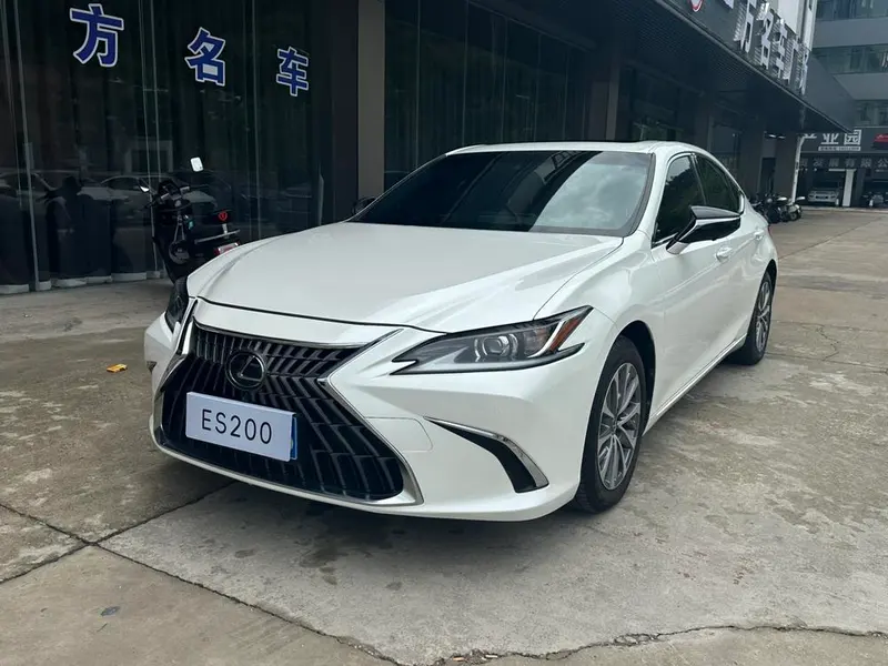 Lexus ES, 2021