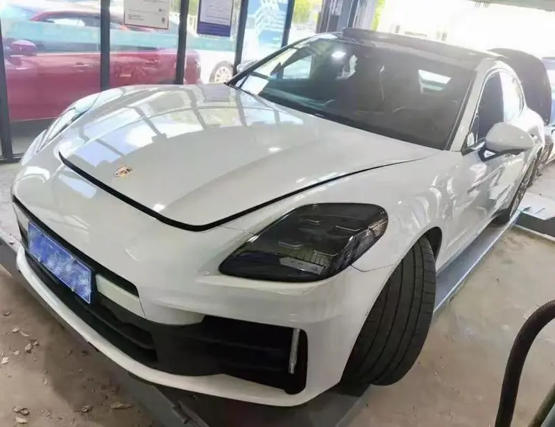 Porsche Panamera, 2024