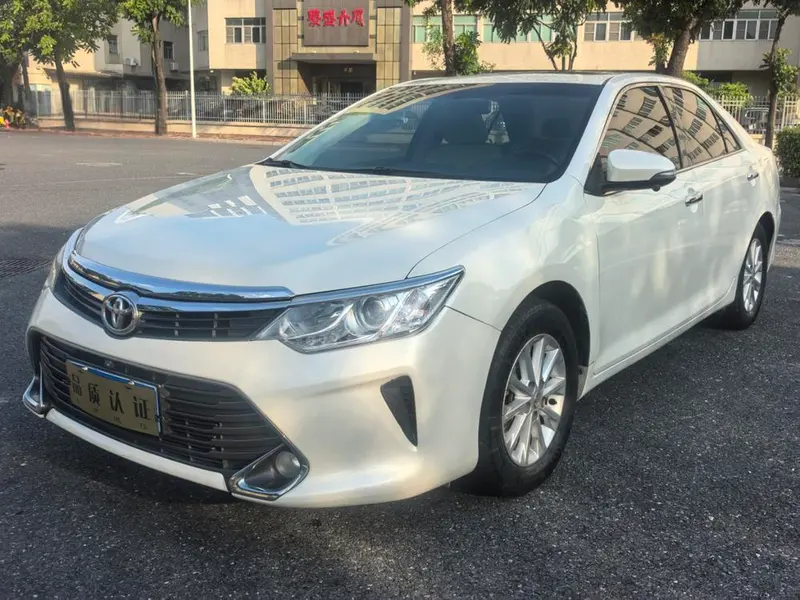 Toyota Camry, 2015