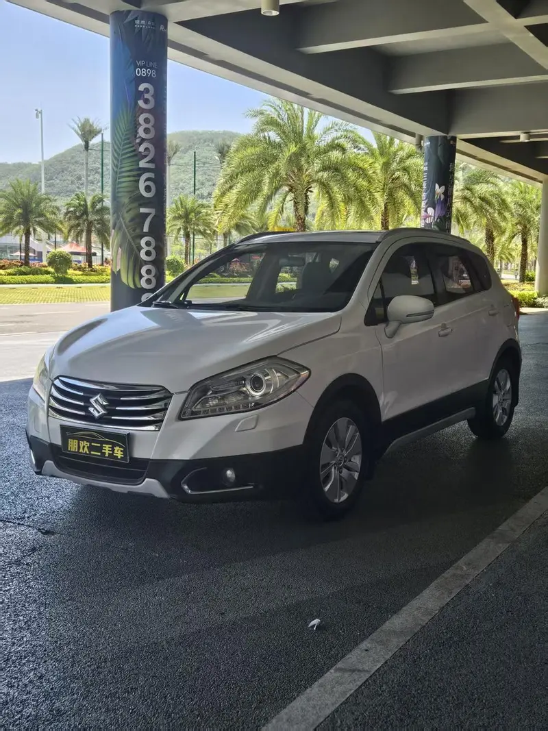 Suzuki S-Cross, 2014