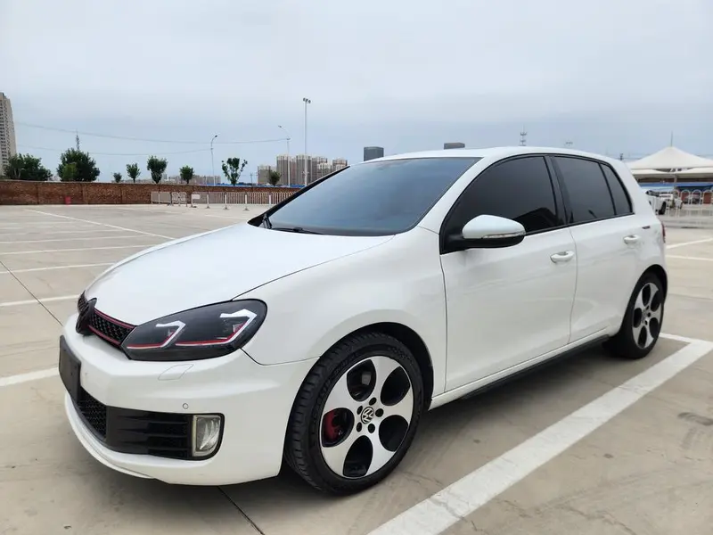 Volkswagen Golf GTI, 2010