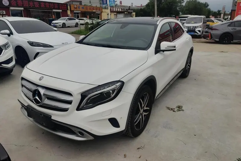 Mercedes-Benz GLA, 2016