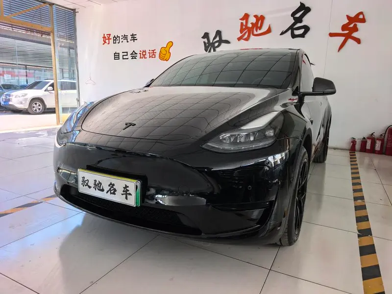 Tesla Model Y, 2023